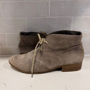 Women's Leather Ankle Boots - Gray